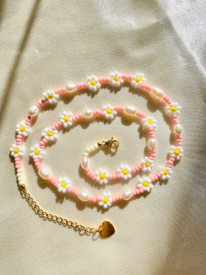 Freshwater Pearls with multi-color Daisy Flower Choker
