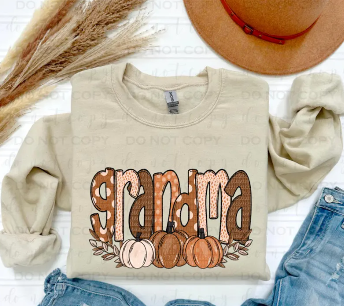Fall Custom names Sweatshirt, Fall mama sweatshirt, Mama Pumpkin Sweatshirt
