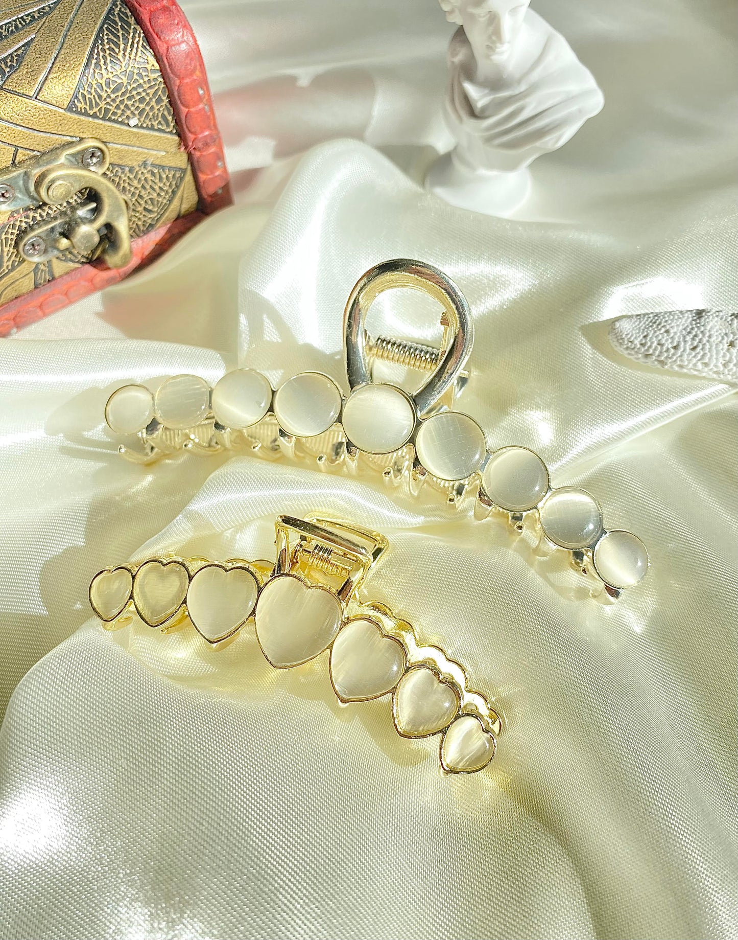 Vintage Opal Hairclaw