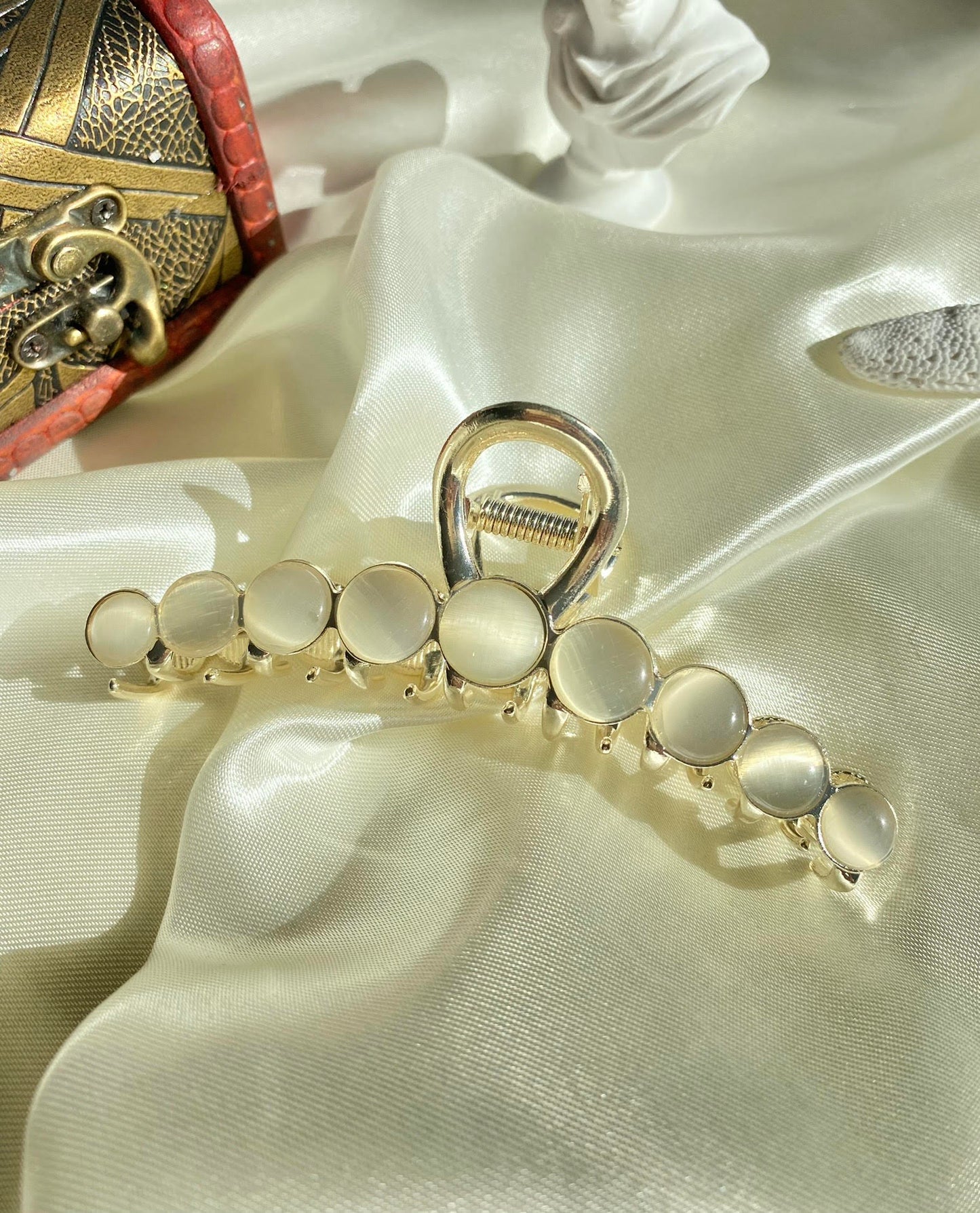 Vintage Opal Hairclaw